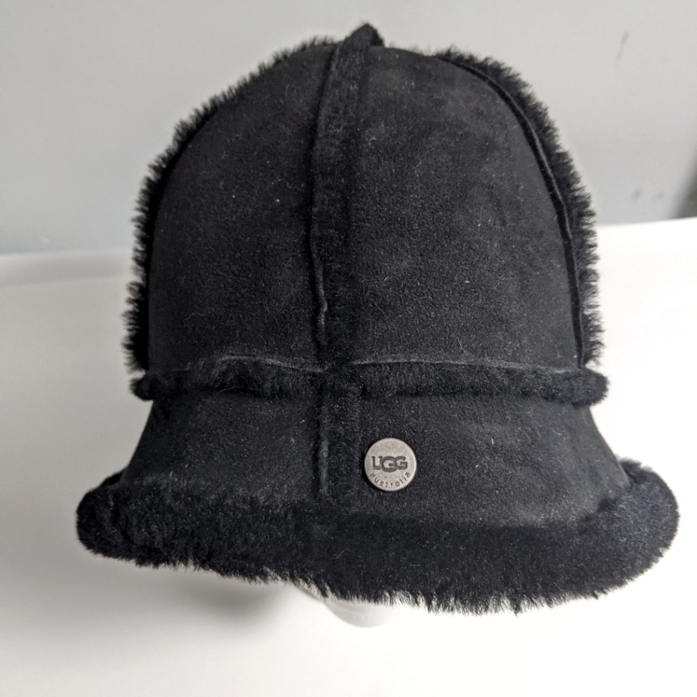 Black UGG shearling bucket hat